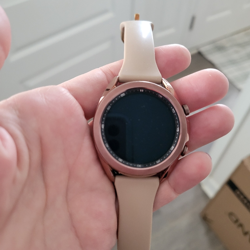 Samsung Smartwatch with Cream Band